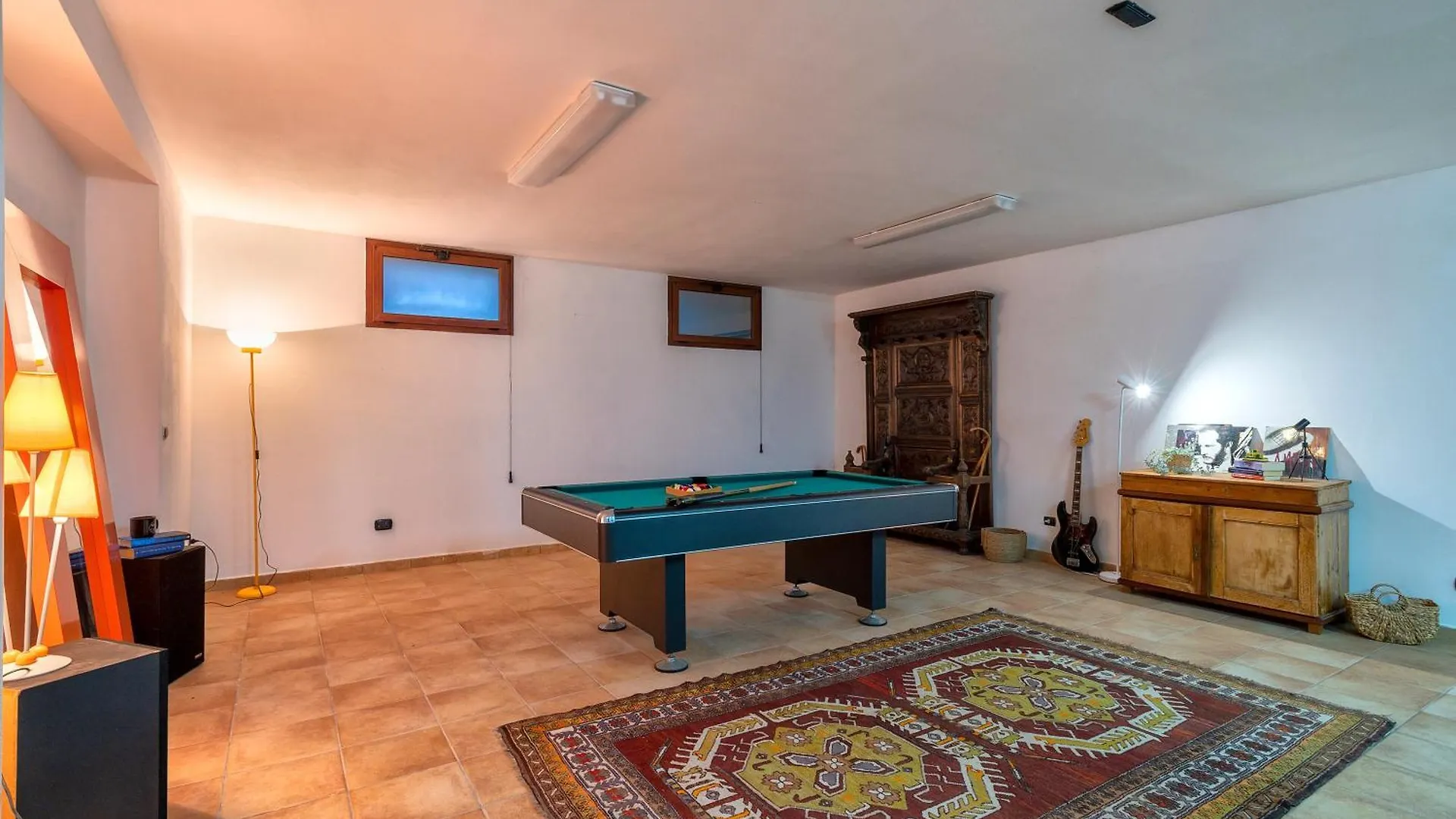 Sardinia Re - Villa Gialla 오이메도